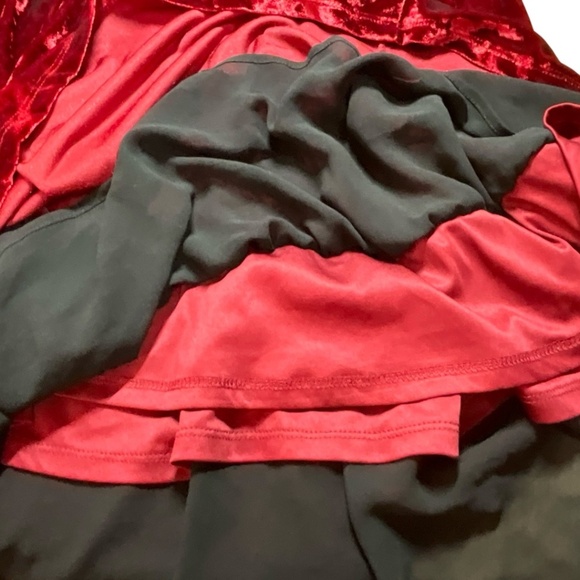 HOT TOPIC Poly Red Velvet Black Chiffon Trim Hook & Eye Close Dress Bell Sleeves - Picture 8 of 9